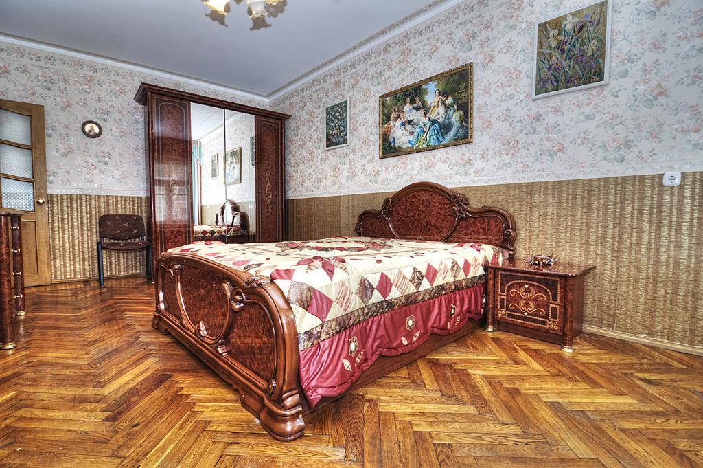 Apartment Na 7-Ya Krasnoarmeyskaya Szentpétervár Szoba fotó